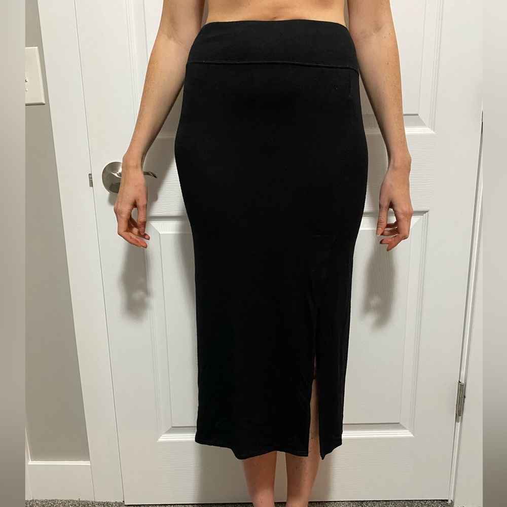 ARITZIA knit mid skirt